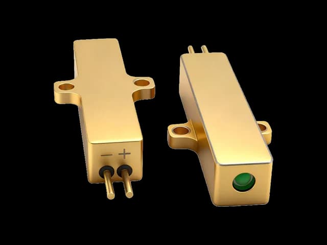 500µJ 1.54µm erbium glass microchip DPSS laser for multi-kilometer TOF ranging
