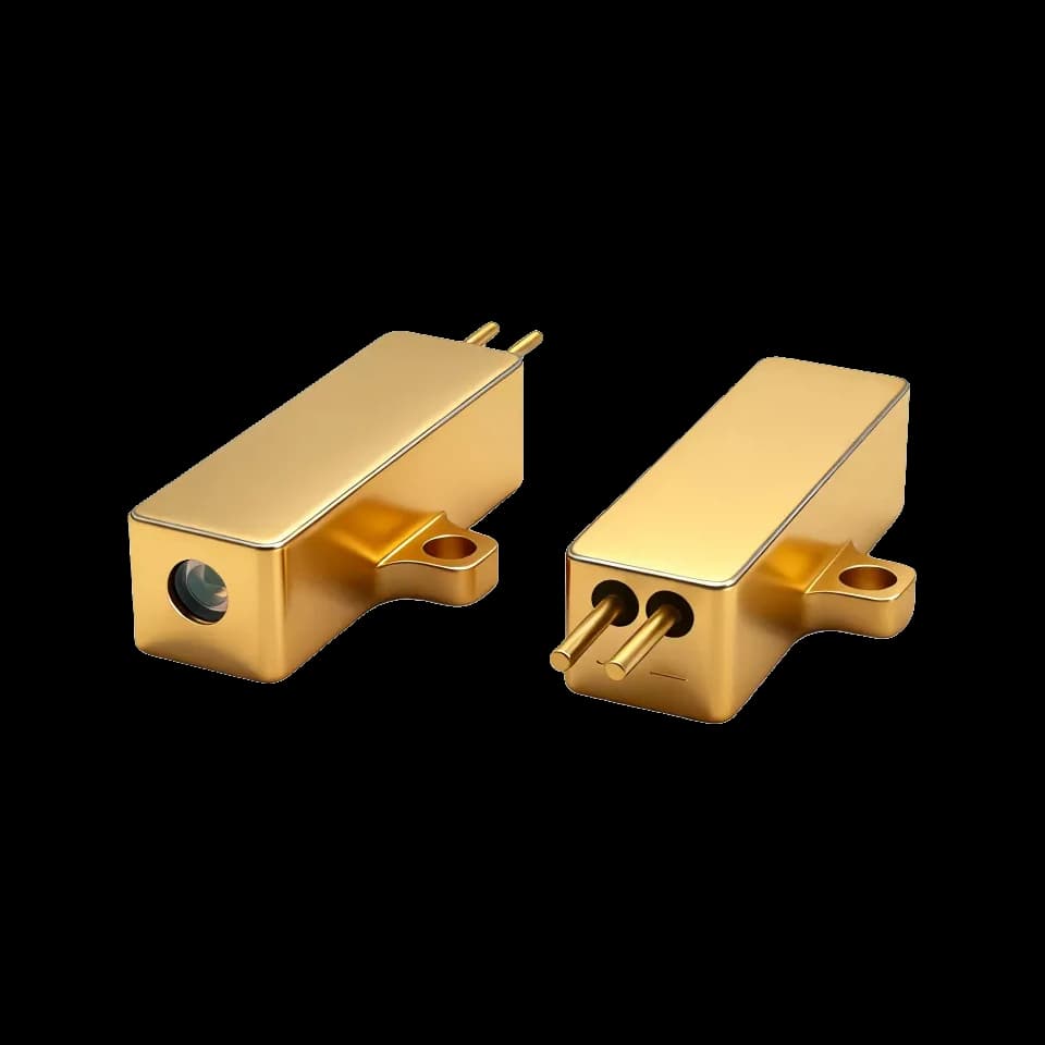 300µJ 1.54µm erbium glass microchip DPSS laser for multi-kilometer rangefinders