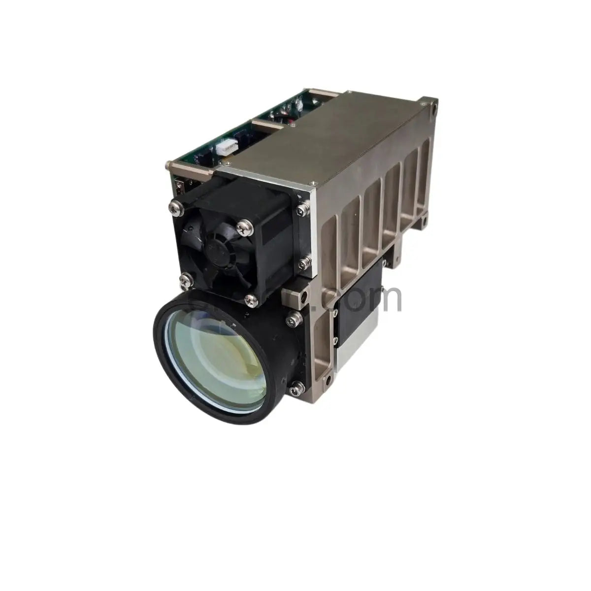 The LDR80K2 Laser Designator adopts a transceiver co-aperture lens. It uses an LDA-pumped Nd:YAG crystal combined with an electro-optical Q-switching technology solution to achieve a typical 1064nm pulsed laser output. The single-pulse energy is 80mJ, and the beam divergence angle is 0.25mrad. It employs an adaptive non-temperature-control technology, allowing it to start working immediately.