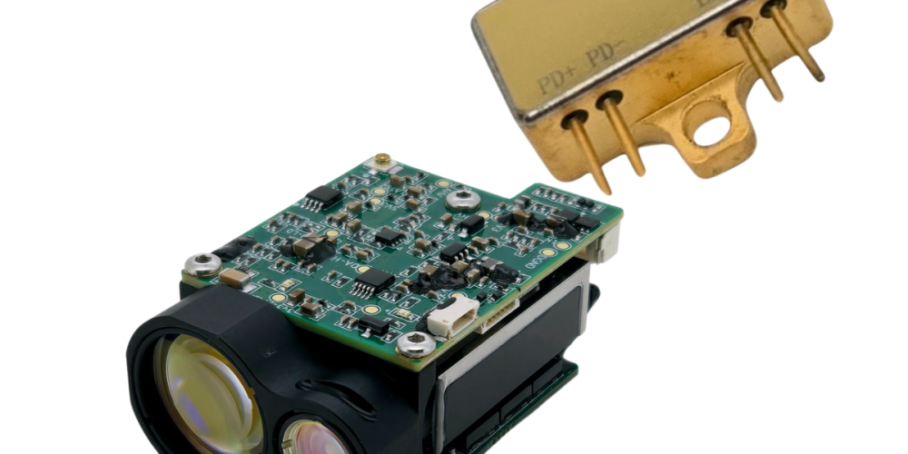 Diode lasers have short cavities and a broad spectrum, while DPSS lasers have larger cavities, narrower line widths, and better spectral quality due to a smaller gain curve. Diode lasers have short cavities and a broad spectrum, while DPSS lasers have larger cavities, narrower line widths, and better spectral quality due to a smaller gain curve.